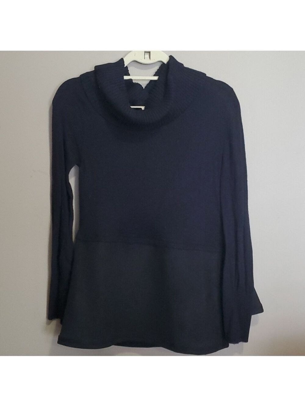 Dkny sweater size large